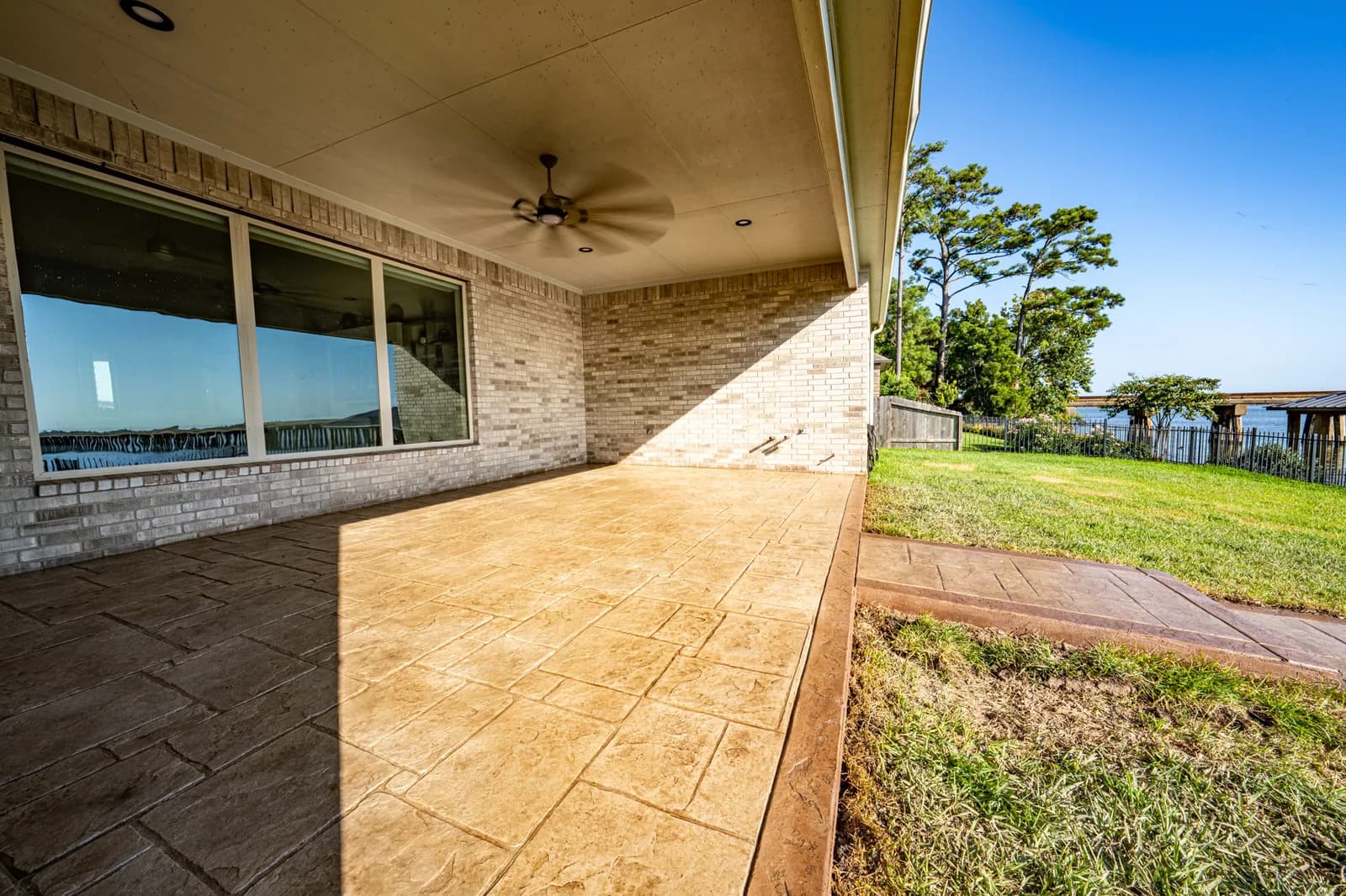 Concrete Patios, Walkways, & Sidewalks